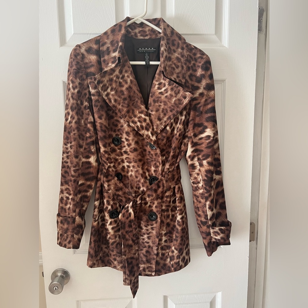 VINTAGE BEHAR NEW YORK ANIMAL PRINT LIGHT COAT